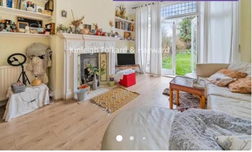 Woodwarde Road Se22 Guest house